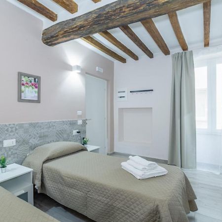Residenza Borgo Guazzo Hotell Parma Exteriör bild