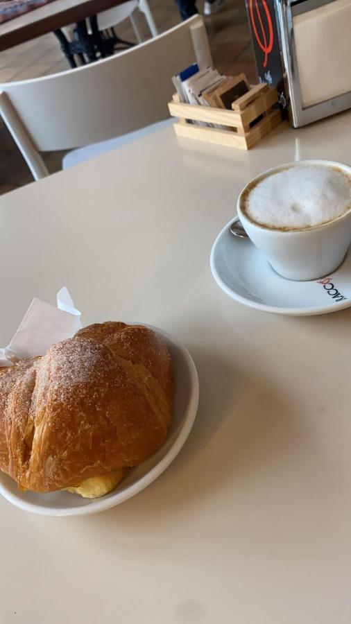 Residenza Borgo Guazzo Hotell Parma Exteriör bild
